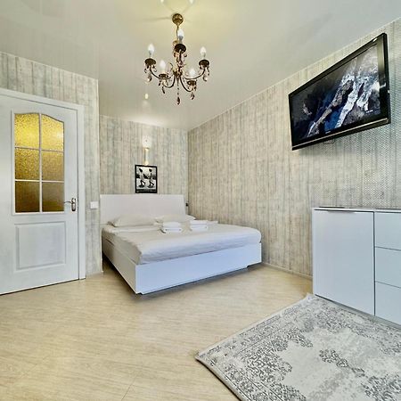 Apartpoltava Смак Італії У Самому Центрі Полтави , Білосніжна Студія В Новобудові, Банківський Чек Exteriér fotografie