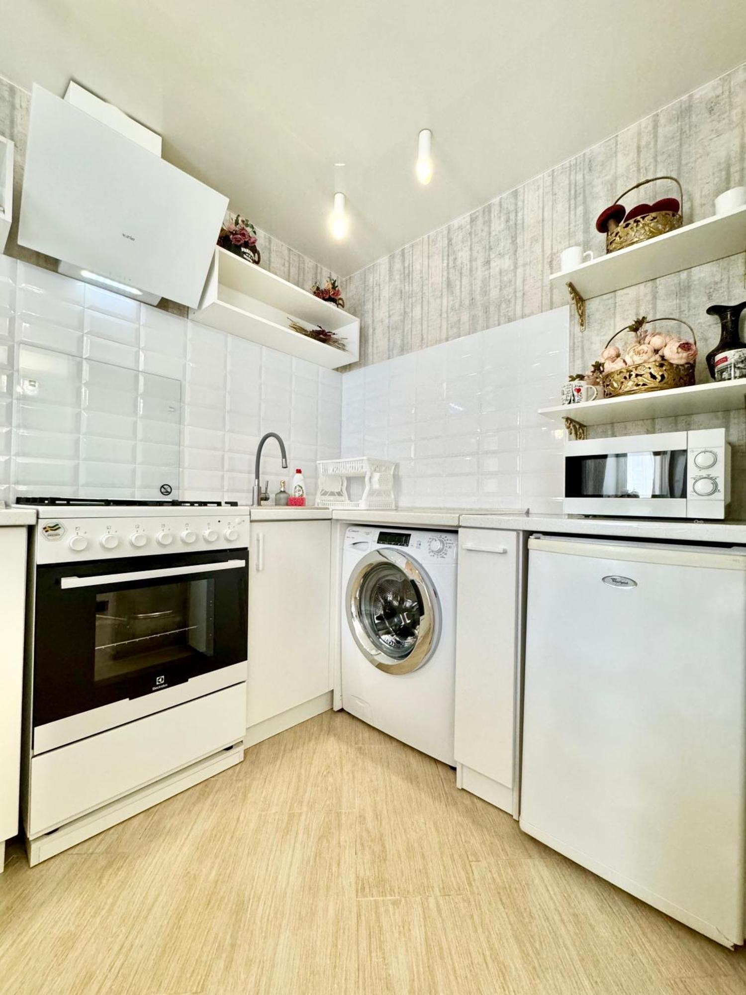 Apartpoltava Смак Італії У Самому Центрі Полтави , Білосніжна Студія В Новобудові, Банківський Чек Exteriér fotografie